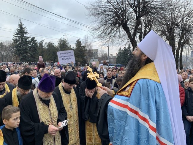 Традиционная реакция церкви, актуальная в условиях распространения коронавируса, - крестный ход прошел в Виннице 22