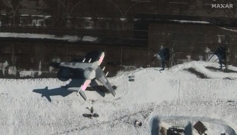 Атака на российский самолет А-50 в Мачулищах: опубликованы первые спутниковые снимки 01
