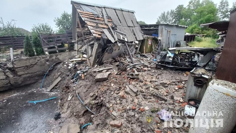 Последствия вражеских обстрелов в Киевском районе Харькова, - Нацполиция 03