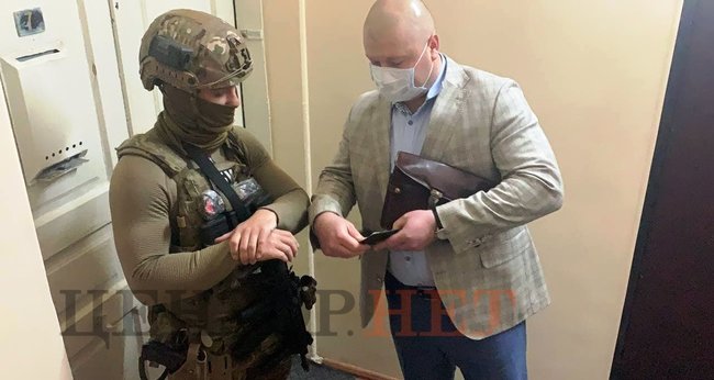 Кличко про обыски: Ломились в квартиру, потом испугались и пошли в другую 02