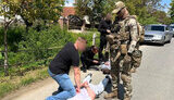 In Lviv and Storozhynets, a scheme for illegally transporting people across the border was uncovered