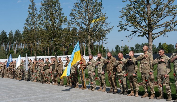 "Пам’ять не скасовують постановами": військових обурило рішення Верховного Суду, який визнав незаконною передачу ділянки під меморіальне кладовище