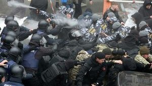 Ті, кого називають тітушками, прийшли на суд щодо Труханова з документами і без зброї, на відміну від деяких активістів, - Жуков