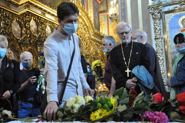 С умершим ветераном ОУН-УПА и дивизии Галичина Орестом Васкулом простились в Киеве 36