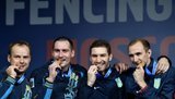 спорт золото победа шпажисты