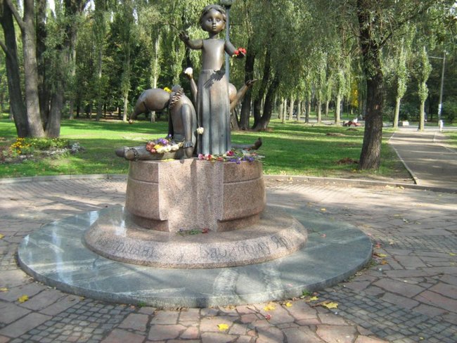 Бабин Яр: до чого тут політична воля, олігархи та конфлікти памяті 02