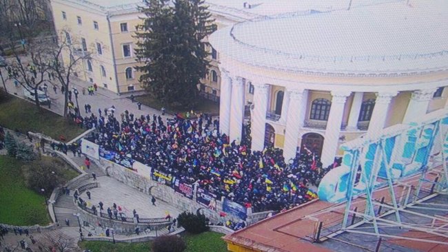 Поліція відкрила кримінальне провадження, всіх причетних до захоплення будівлі Жовтневого встановлять, - Аброськін 03