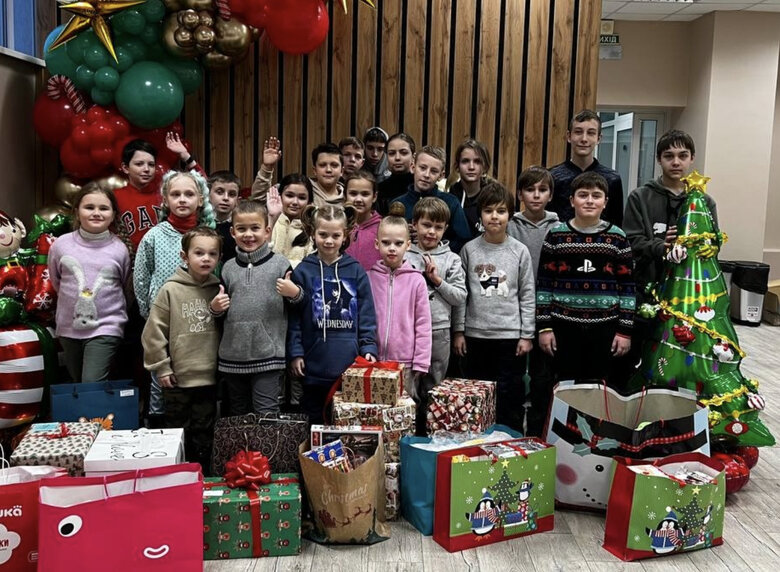 Золотий вагон, піщаний кар’єр та лакшері вечірки: за що постачальник Міноборони давав ДБР хабар у $500 тисяч 04