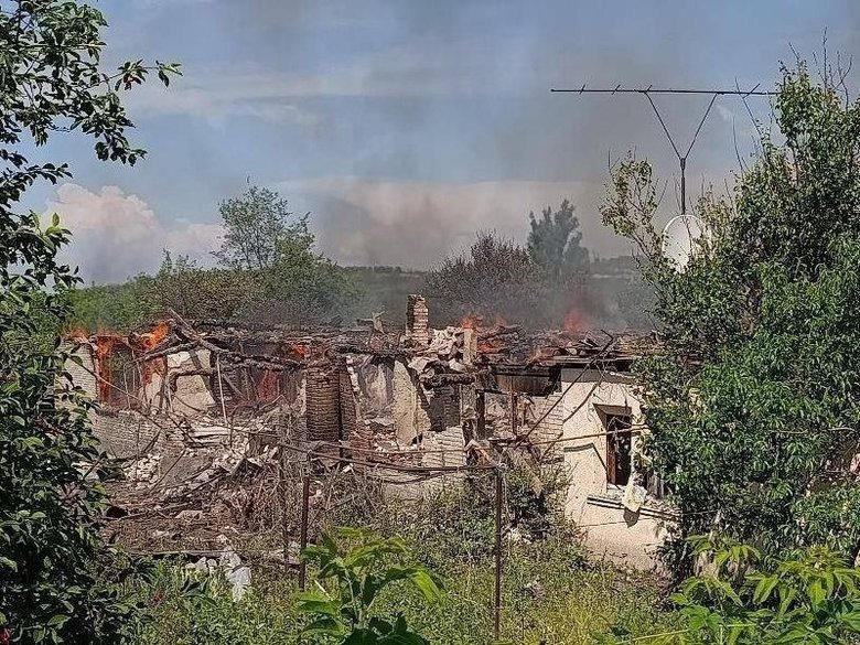 2 people killed, 11 injured in Donetsk region
