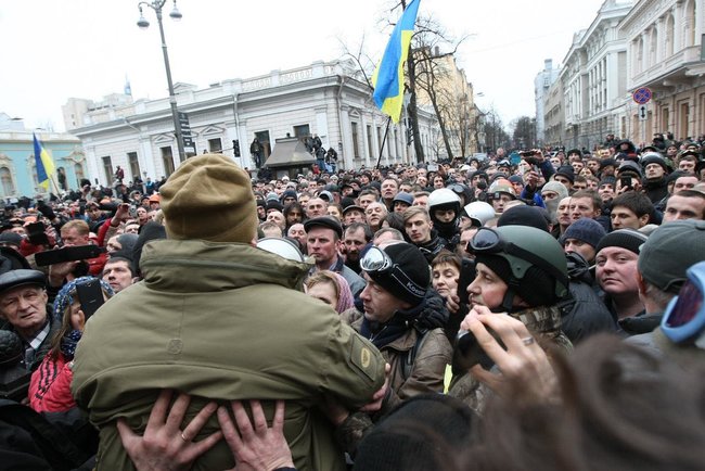 Если бы парламент не принял решение 22 февраля, Янукович мог бы удержаться в Харькове, возглавив пророссийские силы при полной поддержке Москвы, - Александр Турчинов 07