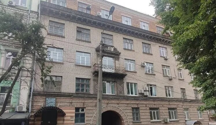 Постачальник харчів для ЗСУ приватизує держпідприємство з будівлею у центрі Києва за 90 мільйонів