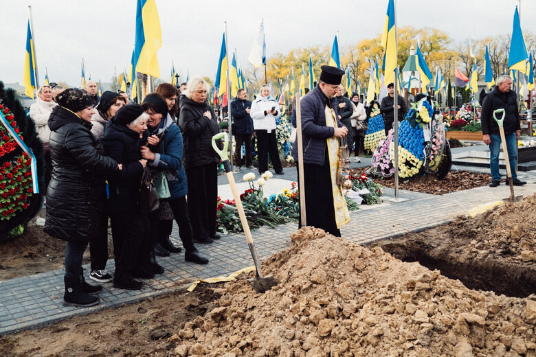 In Brovary, bid farewell to soldier Oleksandr Fatieiev, who died in battle against ruscists in Luhansk region, was held 16