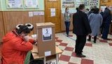 Волонтеров "опроса Зеленского" фиксируют на избирательных участках. ВИДЕО+ФОТОрепортаж