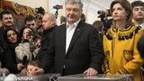 Порошенко проголосував на виборах президента: Важливе не прізвище, а стратегія і шлях, які продовжить нація. ВIДЕО