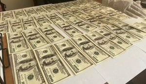 Начальницю служби у справах дітей Хмельницької ОДА спіймали на хабарі $5000, - Офіс генпрокурора. ФОТОрепортаж