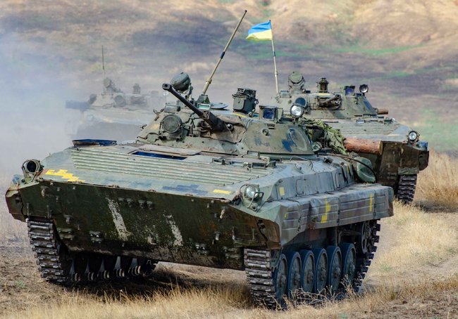 На Миколаївщині на полігоні Широкий лан відбулися батальйонно-тактичні навчання одеської мехбригади 02