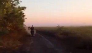 Окупанти не розминулися на ґрунтовці та потрапили в ДТП: "Я, бл#дь, ехал, е#аный насос". ВIДЕО