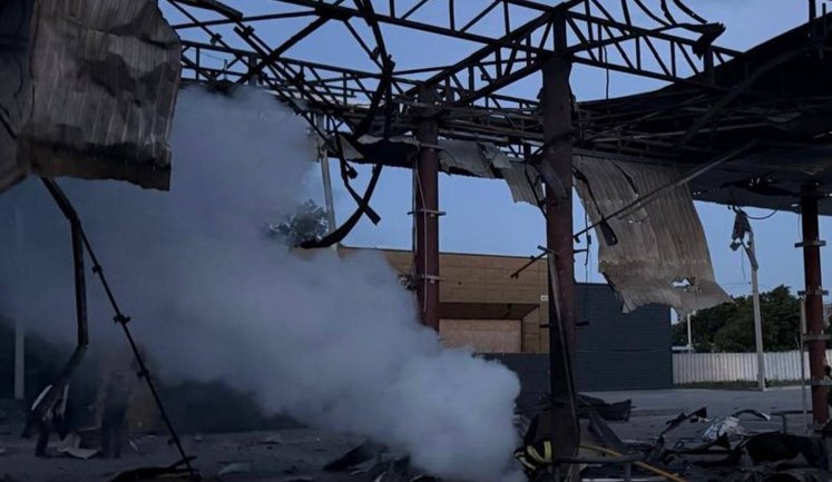 Enemy attacked five districts in Dnipropetrovsk region: petrol stations, residential buildings and infrastructure facilities were damaged. PHOTOS