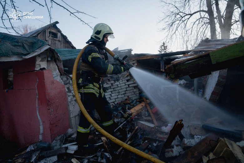Обстрелы Сумщины: спасатели ликвидировали пожары в Сумах и Белополье