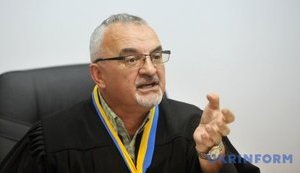 Судья Линник, давший условный срок Крысину, подал в отставку