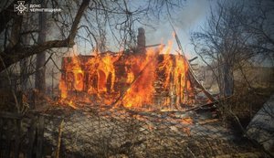 Атаки дронів на Чернігівщину: загинув 95-річний чоловік, пошкоджені енергооб’єкти. ФОТОрепортаж