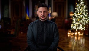 "Не можна далі сцяти людям в очі"