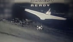 зенітний дрон атакує російський бпла