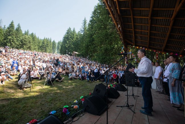 Враг должен видеть, что мы движемся в ЕС, - Порошенко 02