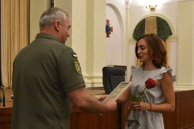 Наев наградил военнослужащих ООС 04
