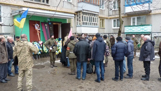 Із загиблим воїном 36-ї ОБрМП Олександром Швецем попрощалися на Кіровоградщині 07