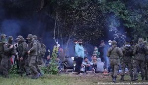 "Ужасные условия": ООН обеспокоена положением мигрантов на границе ЕС и Беларуси