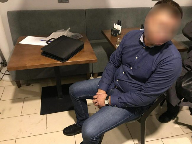 На взятке задержан глава госпредприятия Минагрополитики 01