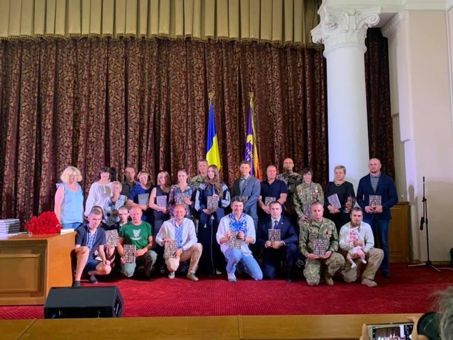 Історії справжніх. У Холодному Яру нагородили Народних Героїв і презентували книгу – хрестоматію війни 22