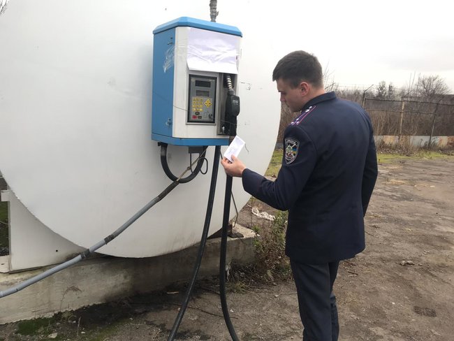 Три незаконные АЗС ликвидированы в Луцке 02