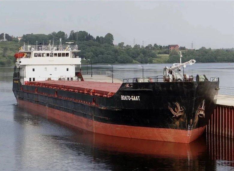 Російське судно затонуло в Азовському морі нібито від атаки БпЛА