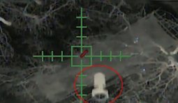 дрон скидає боєприпас на ціль