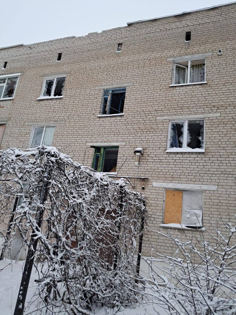 Враг ударил по Купянску-Узловому, повреждена 5-этажка 01