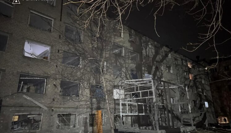 Удар по Запоріжжю: одна людина загинула, 22 дістали поранення, зокрема п’ятеро дітей (оновлено). ВІДЕО+ФОТО
