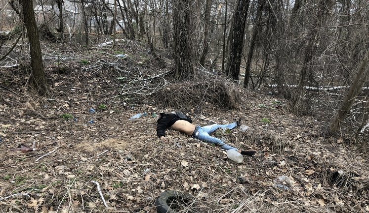 Трупы гражданских граждан убитых российскими оккупантами в Ворзеле. ФОТОрепортаж (18+)