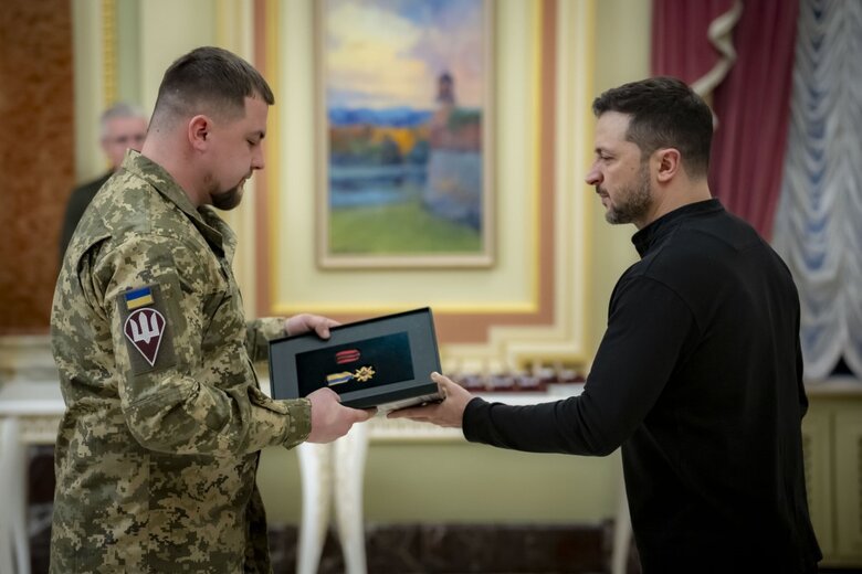 Zelenskyy awarded the heroes of the Kursk operation