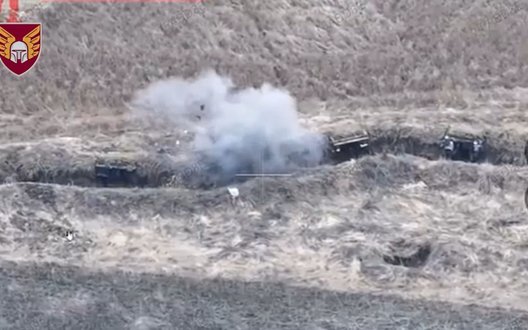 Оператори дронів 46-ї бригади ДШВ уразили техніку і дрони РФ на Покровському напрямку. ВIДЕО