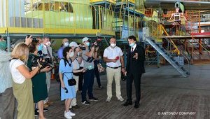 "Антонов" собрал планер самолета Ан-178 для МВД Перу. ФОТО