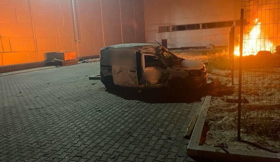 Ударами РФ 3 сентября повреждены 5 складов, 13 домов и 14 автомобилей на Киевщине. ФОТОрепортаж