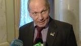 Кендзьор предложил регионалам надеть на голову презервативы. ВИДЕО.