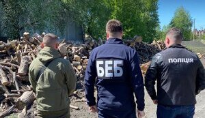 Розікрали 90 мільйонів на дровах для ЗСУ: БЕБ викрило ще одну злочинну організацію
