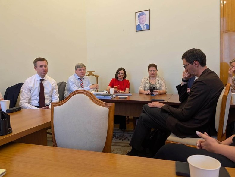 Корецький зустрічається з ЄС