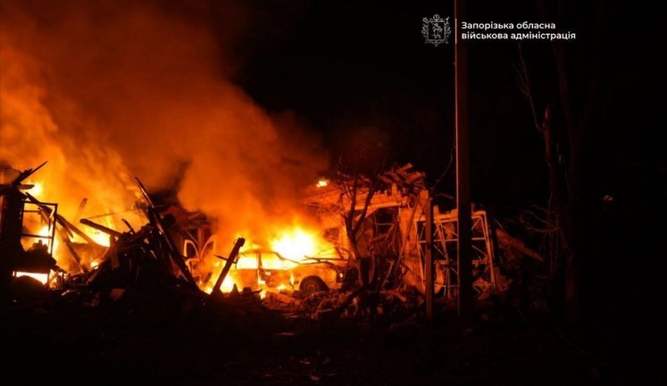 Strike on Zaporizhzhia: six dead, dozens injured. VIDEO+PHOTO