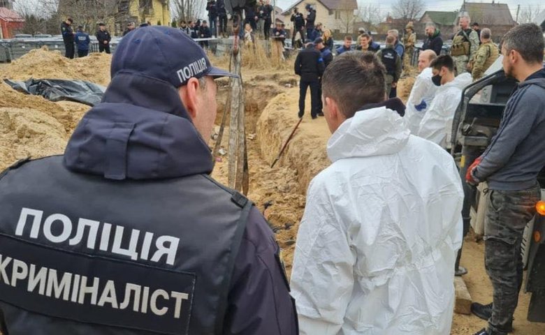 Христина Подиряко: Коли сім’я переходила дорогу, заїхав танк. Чоловіка, в якого поцілив снаряд, розірвало, а жінка з дитиною згоріли заживо 02