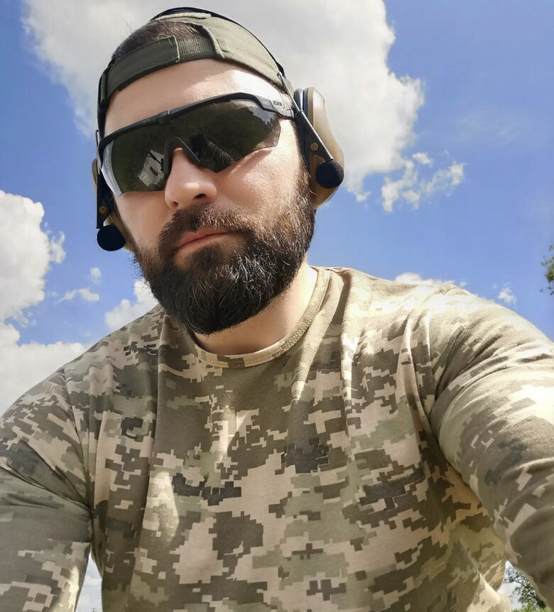 Родіон Шовкошитний: Росіянин іде на війну і навіть думки не має, що може тут вигребти від українців 01