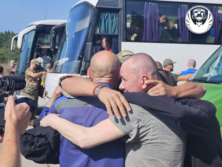 звільнені полонені